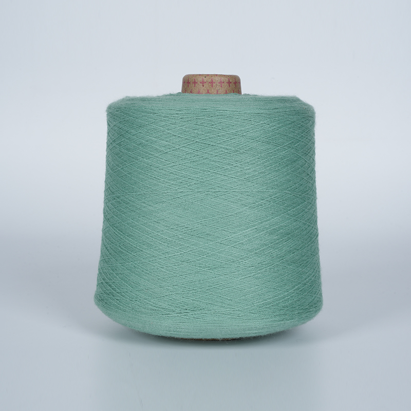 70 Nm/2 70% lână 30% fire din fibre proteice de cașmir