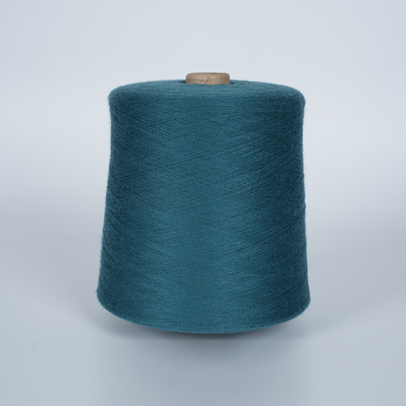 70 Nm/2 70% lână 30% fire din fibre proteice de cașmir